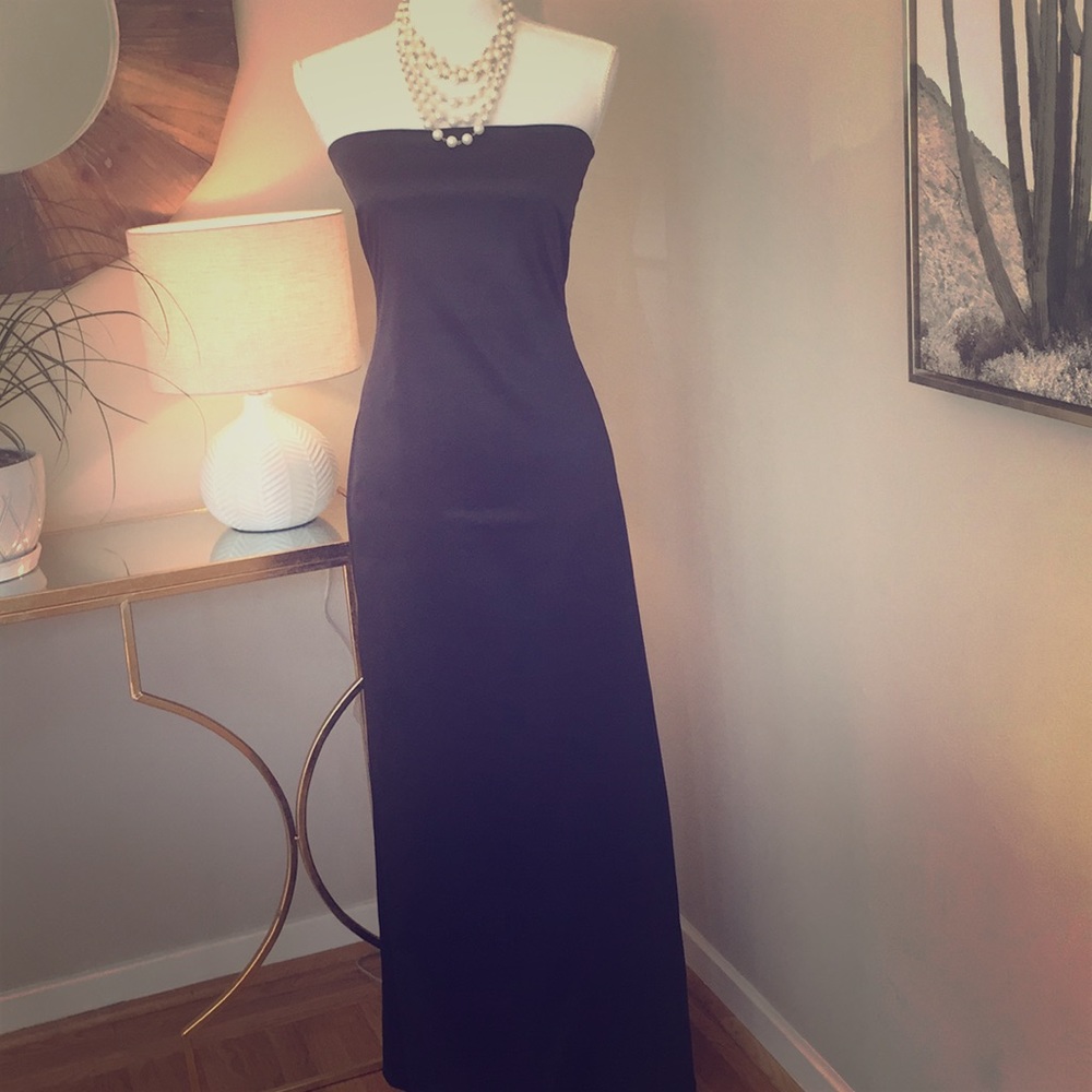 Black Satin-y strapless gown - PERFECTION.